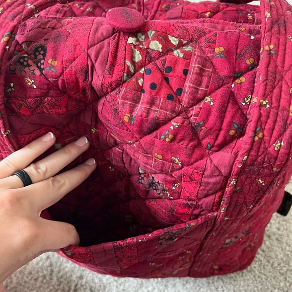🔴DONNA SHARP: Women’s large red quilted fabric tote bag w/pockets, preowned🔴 - Picture 5 of 10